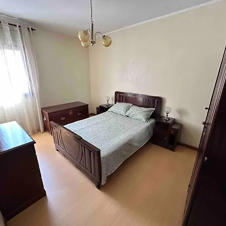 Cozy Two Bedroom Apartment, 2 Minutes From The * Figueira da Foz