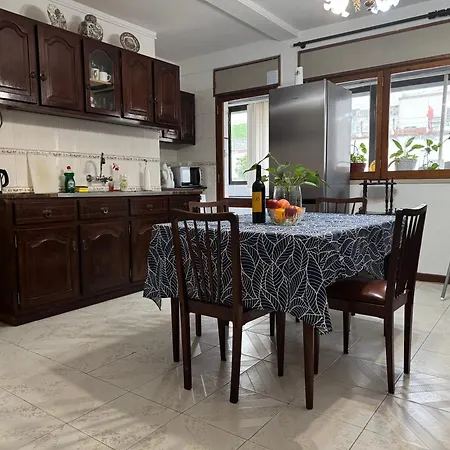 Cozy Two Bedroom Apartment, 2 Minutes From The * Figueira da Foz